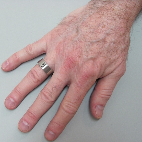 Men's Playboy Ring Bunny Logo Stainless Steel Wide Band Size 10 Mens Authentic - Picture 3 of 12